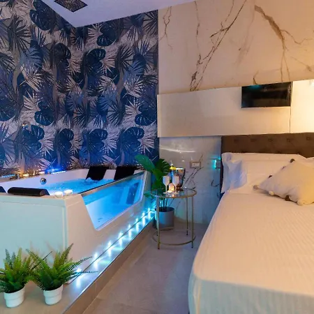 Mazzini Luxury Jacuzzy Suite Catania Exterior photo