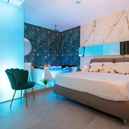 Mazzini Luxury Jacuzzy Suite Catania Exterior photo