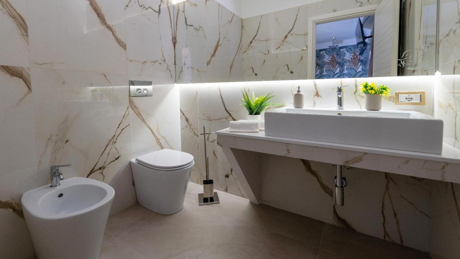 Mazzini Luxury Jacuzzy *